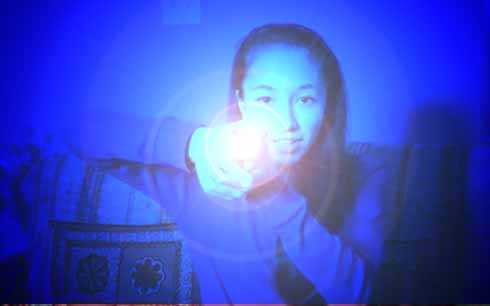 H Μακοσίνσκι ασχολείται με projects για αντίστοιχους διαγωνισμούς εδώ και χρόνια, και ένας από τους τομείς που την ενδιαφέρουν ιδιαίτερα είναι αυτός της εναλλακτικής ενέργειας- ενέργειας που βρίσκεται «παντού γύρω μας, αλλά δεν την χρησιμοποιούμε ποτέ» Η μαθήτρια